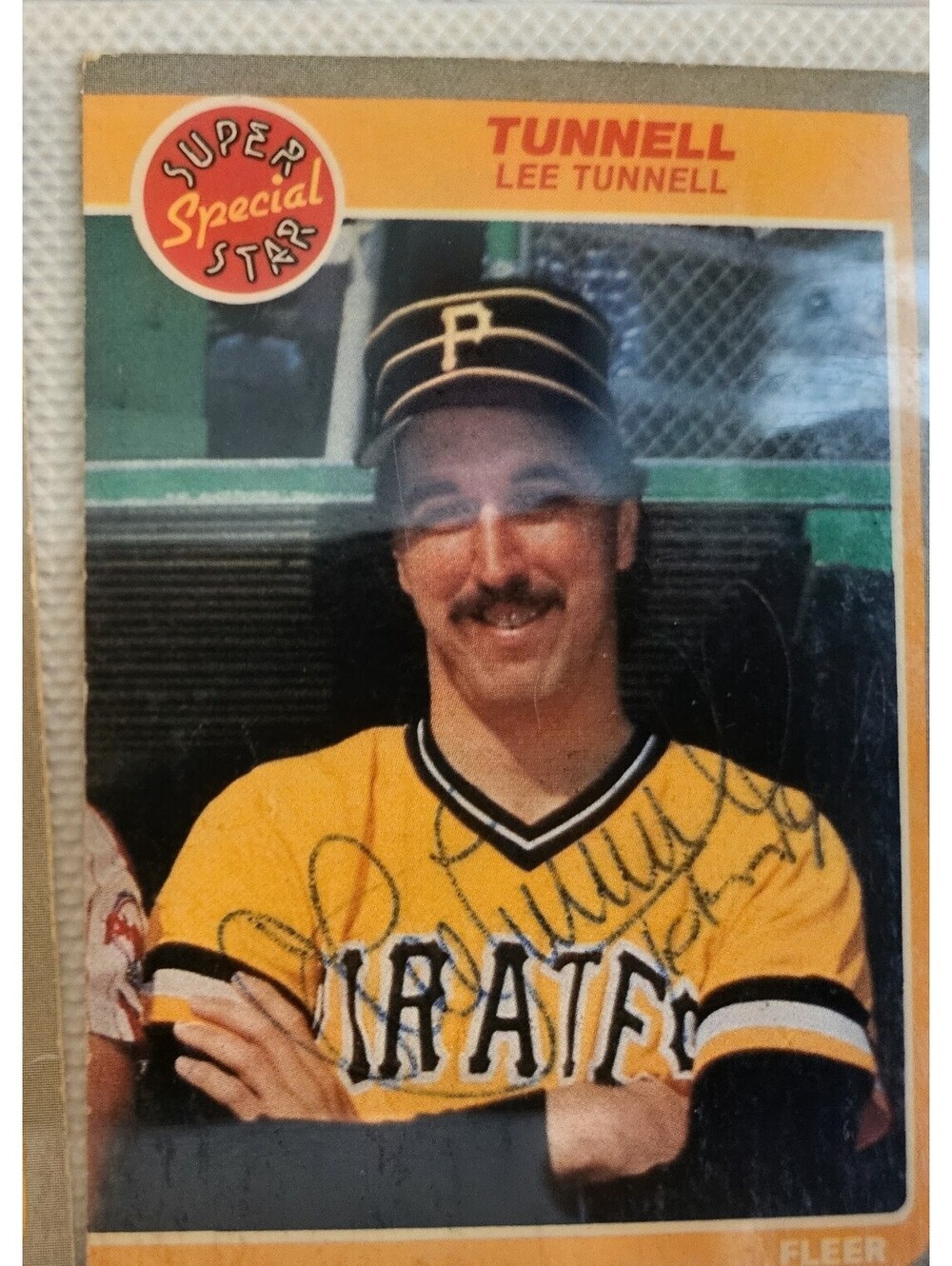 Pittsburgh Pirates star Lee Tunnell SIGNED autographed 1985 Fleer Baseball card
